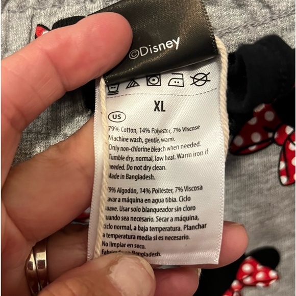 Disney Women’s Pajama Shorts Minnie Mouse Gray with Pockets - Picture 2 of 5